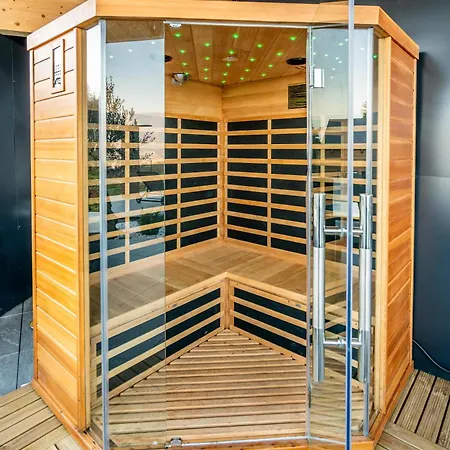 Villa Maison 4 Avec Jaccuzi Piscine Privee Et Sauna *