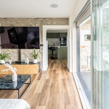 Villa Maison 4 Avec Jaccuzi Piscine Privee Et Sauna Apremont (Savoie)