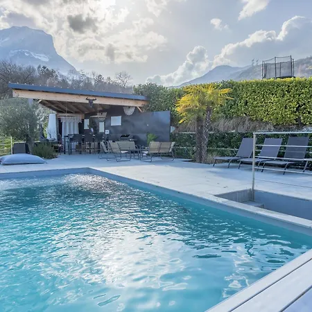 Maison 4 Avec Jaccuzi Piscine Privee Et Sauna *